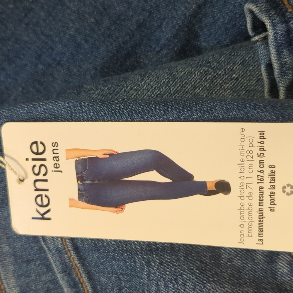 Sz 14 Kensie mid rise straight leg jeans
